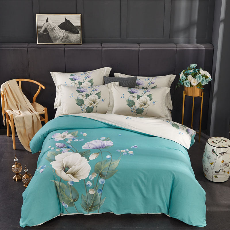 Four-Piece Cotton Bedding Set – Soft, Floral Patterned Quilt Cover and Pillowcases